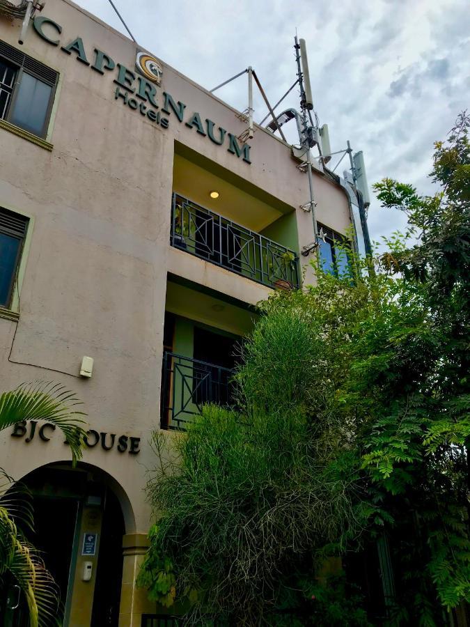Capernaum Hotels Kyambogo  ภายนอก รูปภาพ