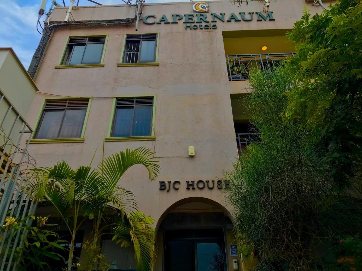 Capernaum Hotels Kyambogo  ภายนอก รูปภาพ