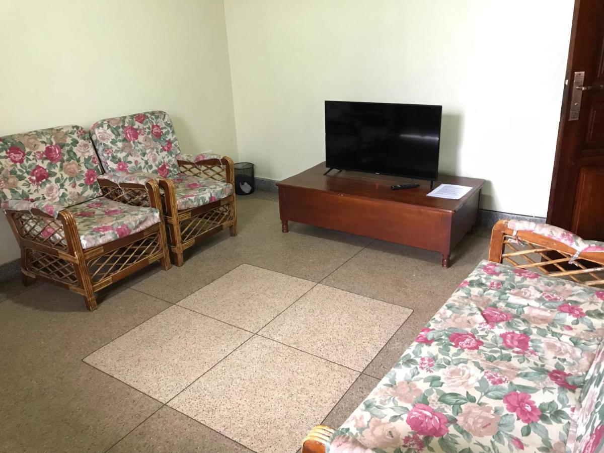 Capernaum Hotels Kyambogo  ภายนอก รูปภาพ