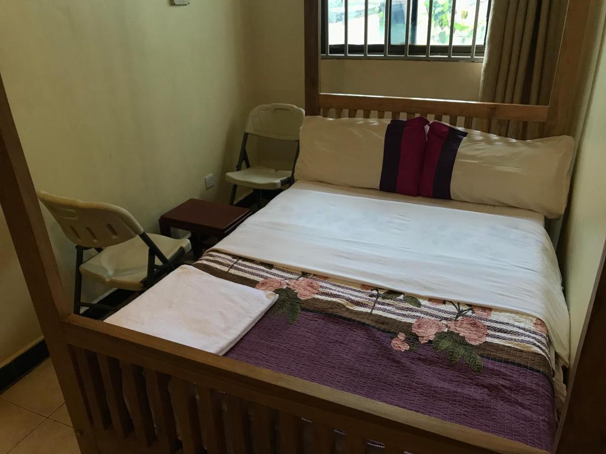 Capernaum Hotels Kyambogo  ภายนอก รูปภาพ