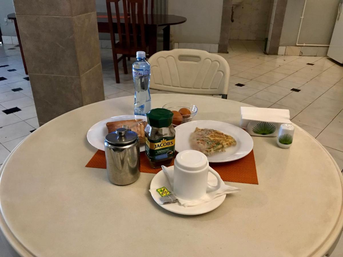 Capernaum Hotels Kyambogo  ภายนอก รูปภาพ