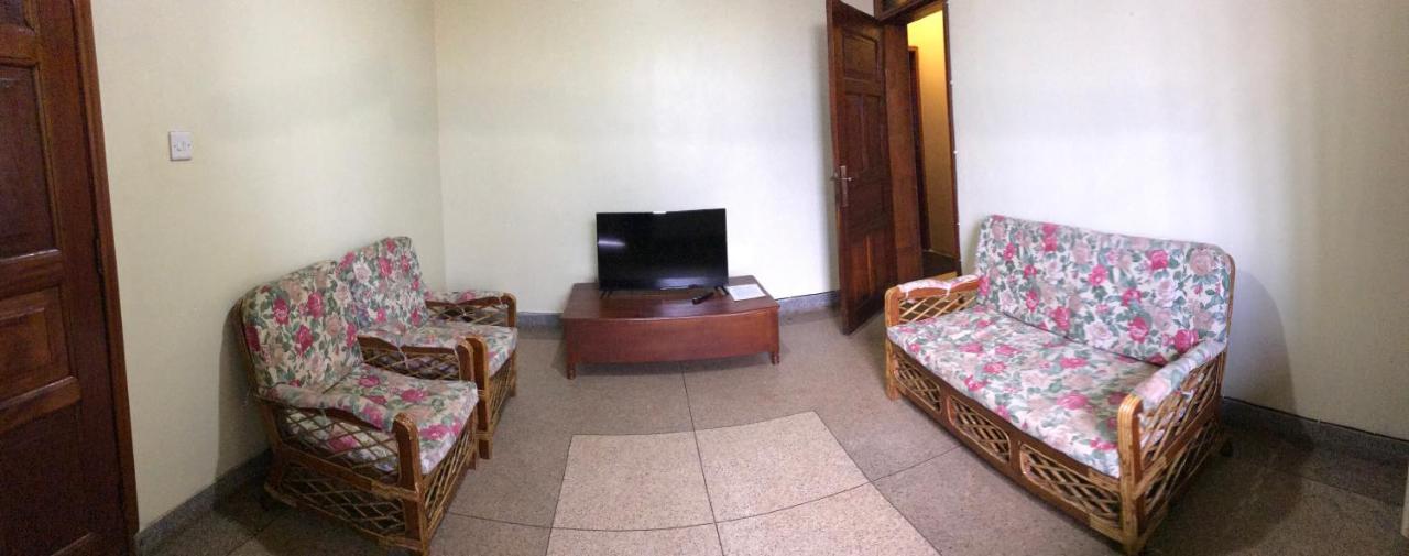 Capernaum Hotels Kyambogo  ภายนอก รูปภาพ
